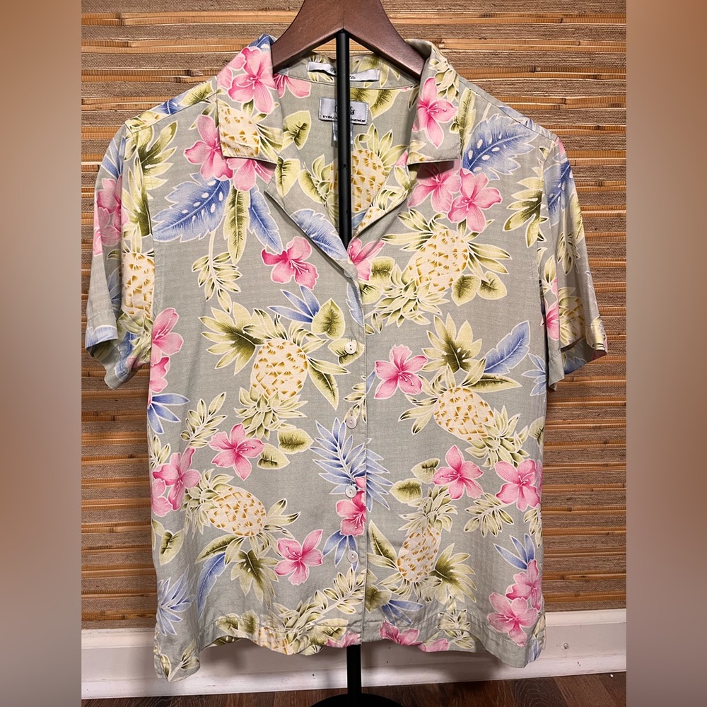 Bill Blass 1980s Silk Button-up Camp
Shirt